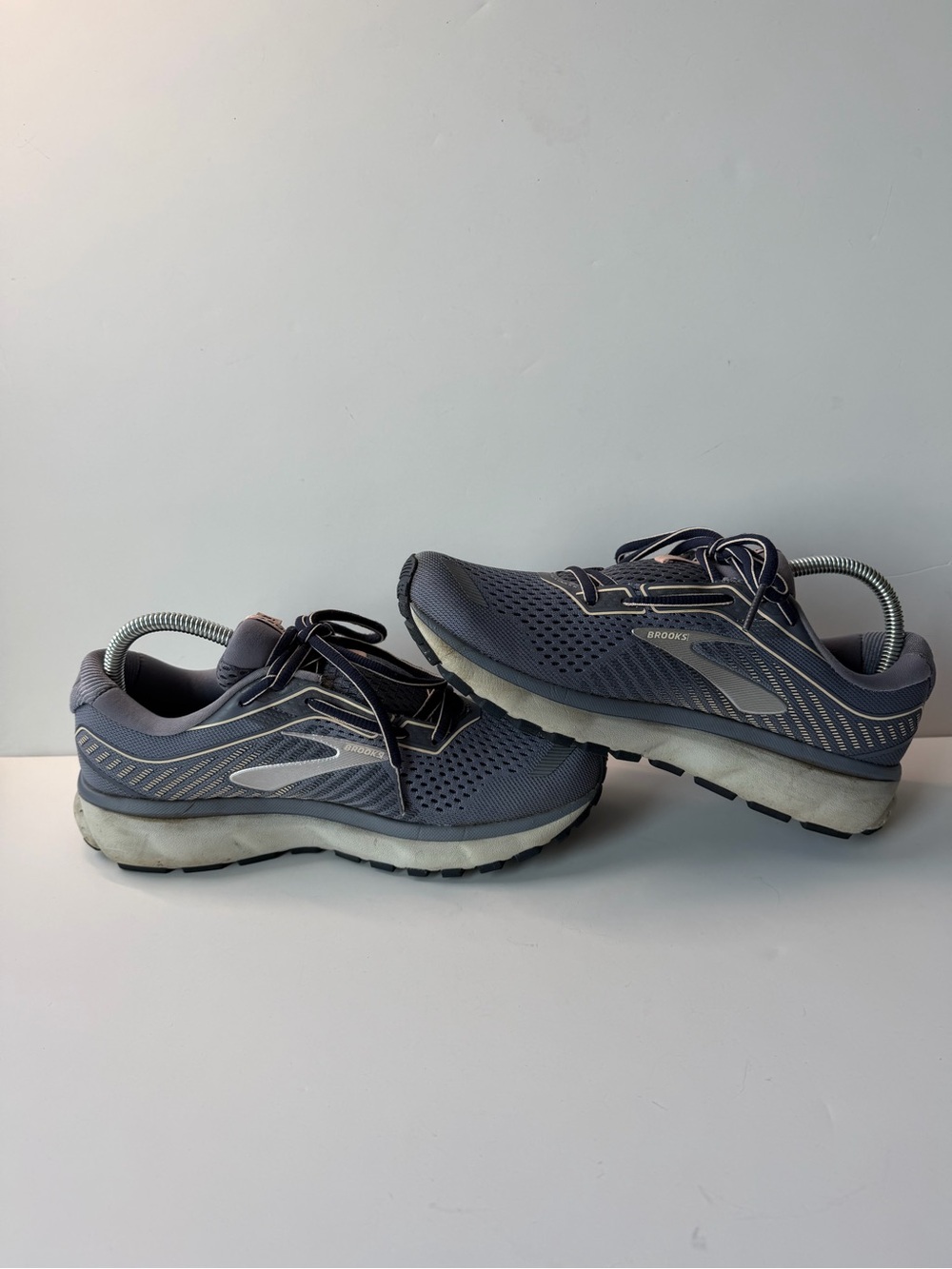 Brooks Ghost 12 Women's Size 8.5 B (Medium) Running Shoes Granite Peacoat Peach